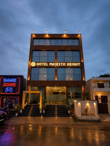 Exterior & Views 2, Hotel Majestic Heights, Agra