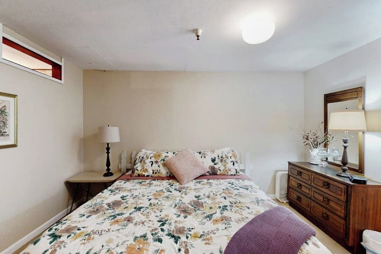 Interior 3, Quiet Girdwood Studio w/ Easy Access to the Village, Anchorage