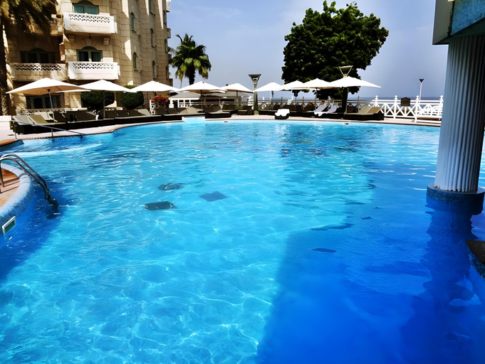 Sport & Beauty 5, Safari Village Executive Suites, Muttrah