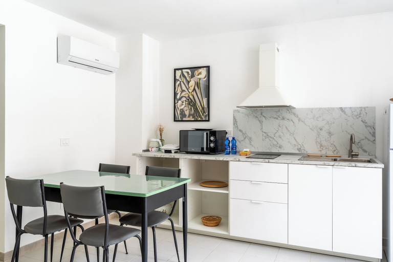 Dining 3, Dinologo Modern Flat by Wonderful Italy, Syracuse