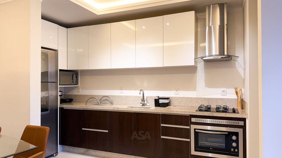 Private kitchen 4, ASA Apto Praia dos Amores 2 Suites BC, Itajaí
