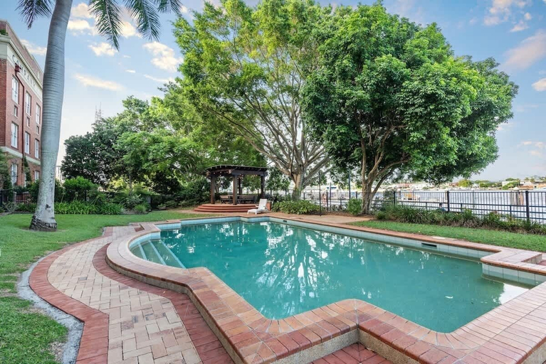Interior 4, Woolstore Style! ~ 2bed/2bath/1car ~ Teneriffe, Newstead