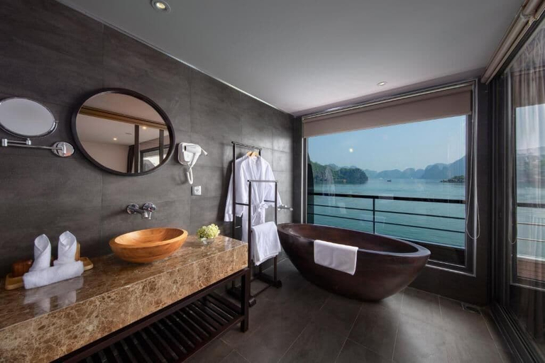 Bathroom 2, Lan ha bay luxury cruise, Hạ Long