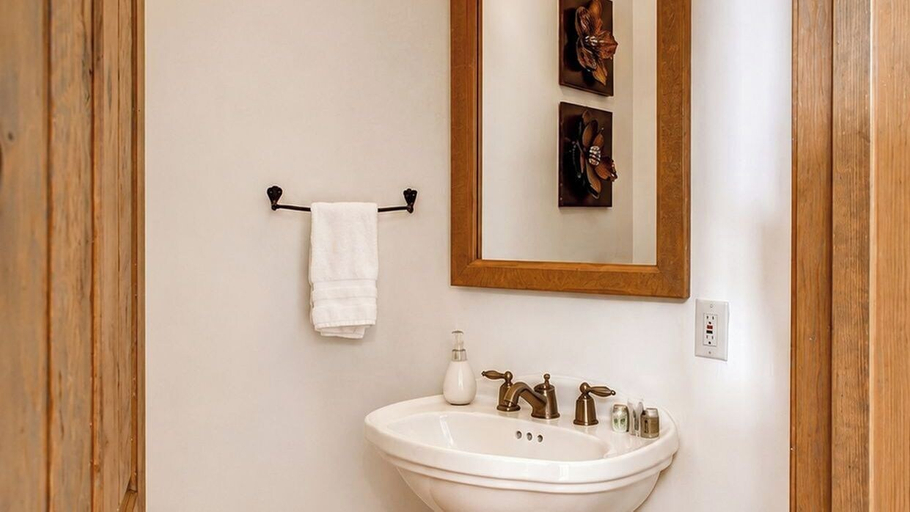 Interior 5, Solitude I by Avantstay Vineyard Views + Jetted Tub Paso Wine Country, San Luis Obispo