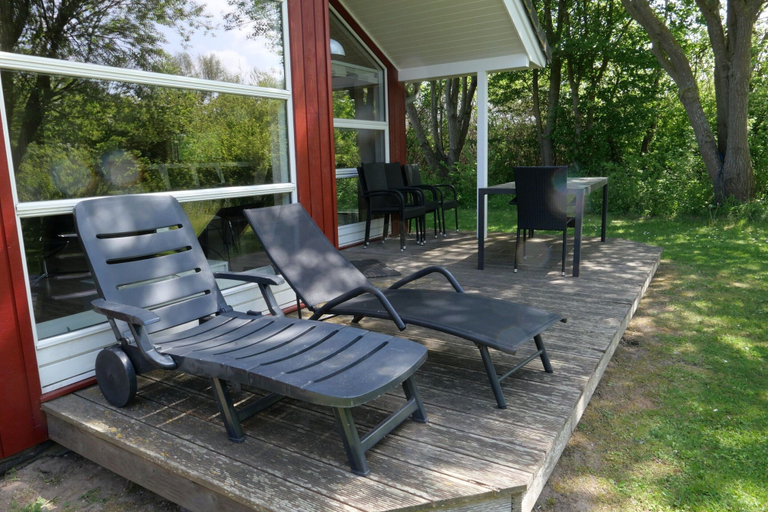 Garden 1, Bright Coastal Home With Sauna, Ostholstein