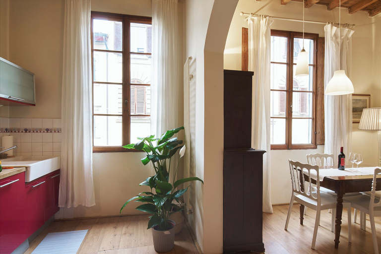 Dining 2, Bright Romantic Retreat in Florence, Florence