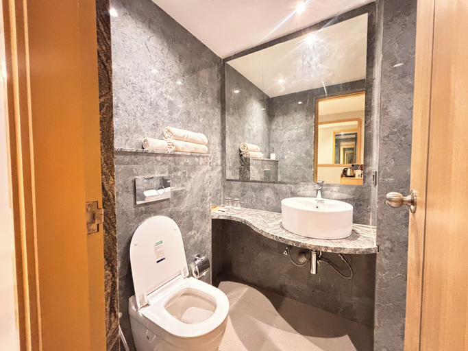 Bathroom 4, Holitel Hotel Calangute, North Goa