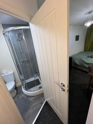 Bathroom 2, Spacious Double Room, Derby