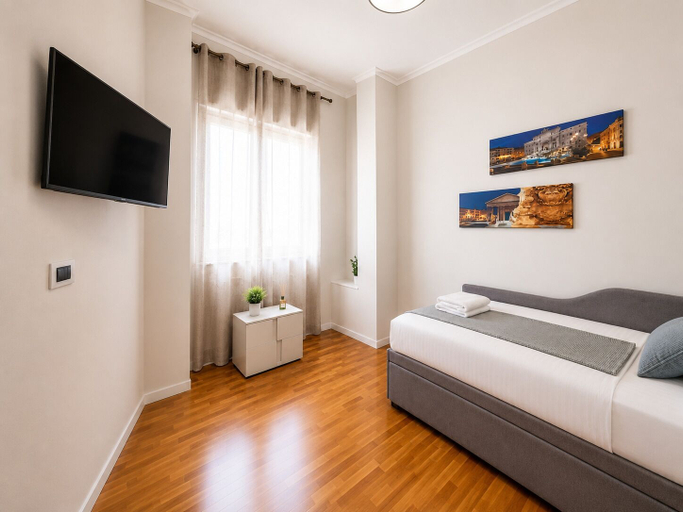 Room 5, Elegant Apartment Near Vatican with spacious balcony, Roma