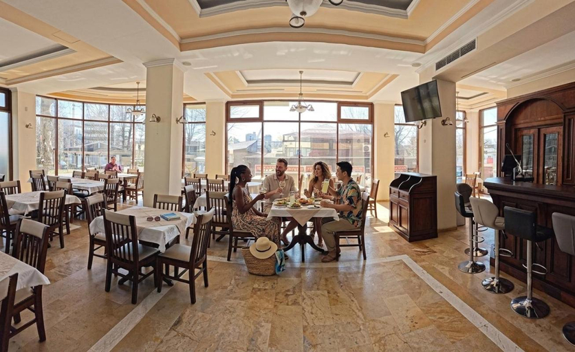 Food & Drinks 4, Alma by iVAVev, Constanta
