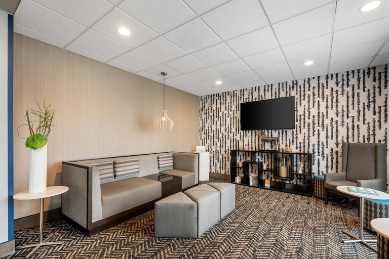 Public Area, Comfort Suites New Bern near Cherry Point, Craven