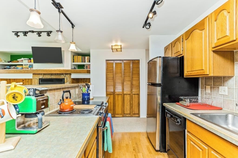 Interior 3, Compact Girdwood Condo Steps From the Lifts, Anchorage