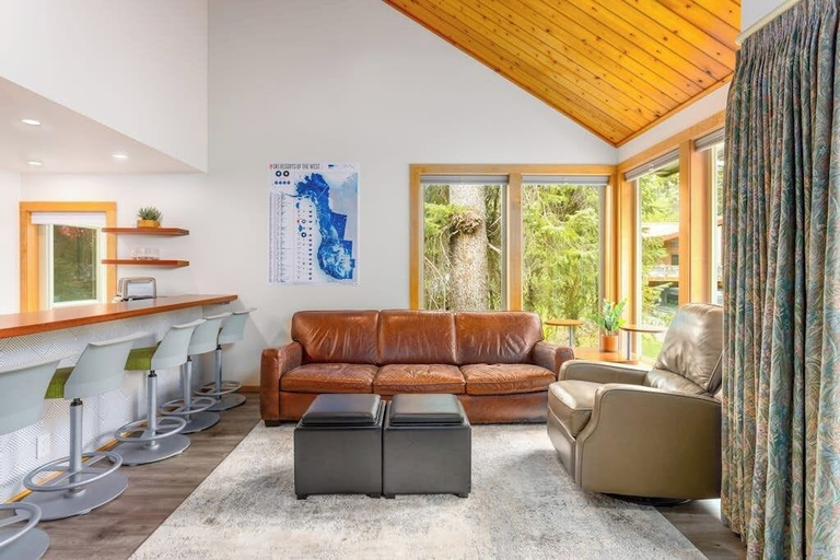 Interior 2, Ski-in/out Loft Condo Near the Village Square, Anchorage