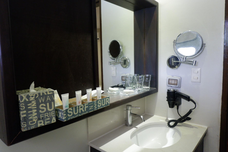 Bathroom 4, Casita Baler, Baler