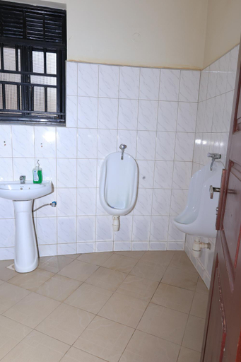 Bathroom, BAVAH AIRPORT HOTEL, Entebbe