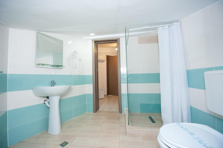Bathroom 3, Cittadini Residence, Navodari