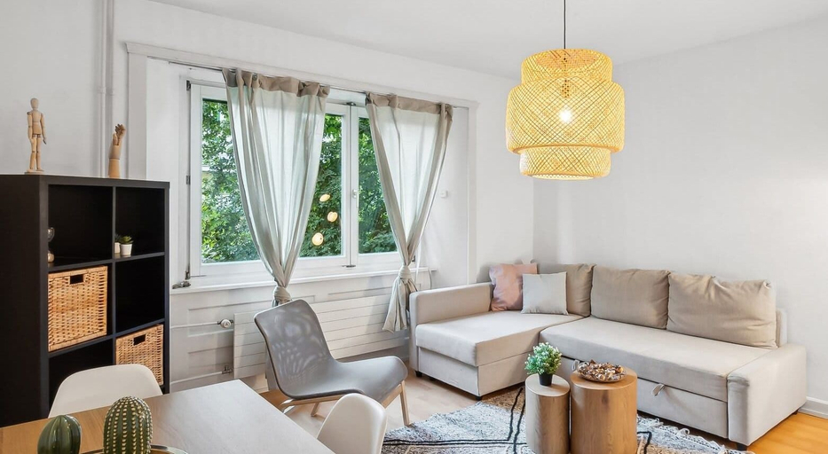 Living area, Charming 3 Bedroom Retreat, Zürich