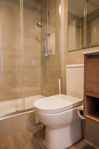 Bathroom 3, Bright Las Condes Apt Pool & Gym, Cordillera