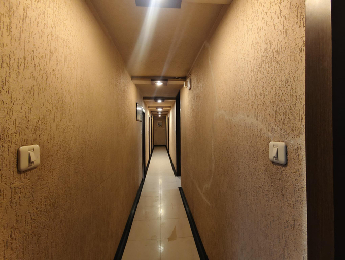 Others 2, Hotel Samrat, Nashik