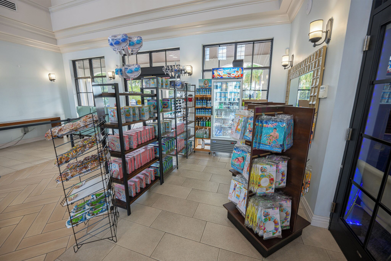 Gift shop, Bengal Court Reserve, Osceola