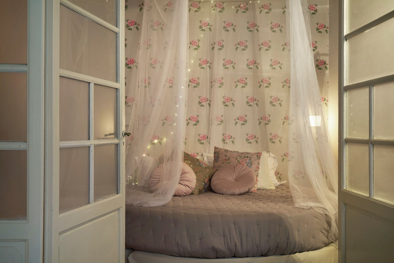 Room 5, Bright Romantic Retreat in Florence, Florence