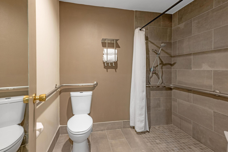 Bathroom 5, Best Western North I-25 Hotel, Bernalillo