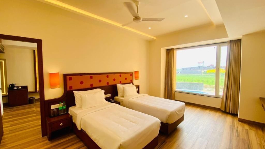 Bedroom 4, Pukhraj Club and Resort, Ujjain