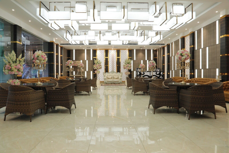 Lobby 5, La Flora Resort, Meerut