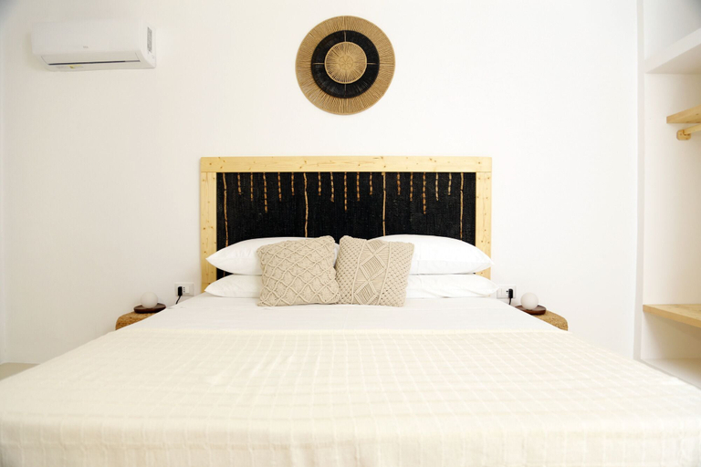 Room 2, THERRA Suites & Sunset Terrace, South Aegean