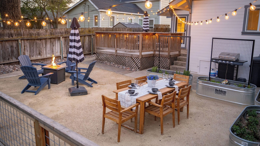 Interior 3, Hideaway on Oak by Avantstay Private Deck + Firepit + Cornhole Downtown Paso Robles, San Luis Obispo