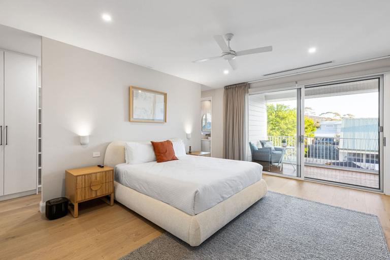 Room 4, Oakwood Retreat in Rosebud, Melbourne