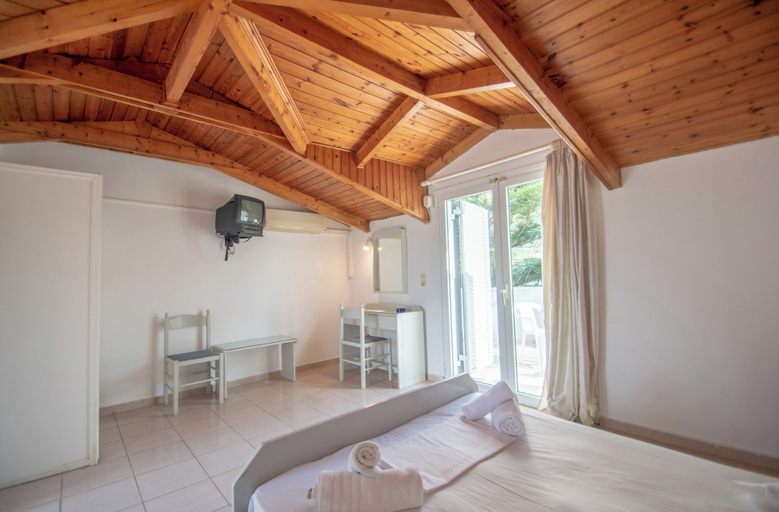 Room 4, Markella Apt Hotel Complex, Ionian Islands