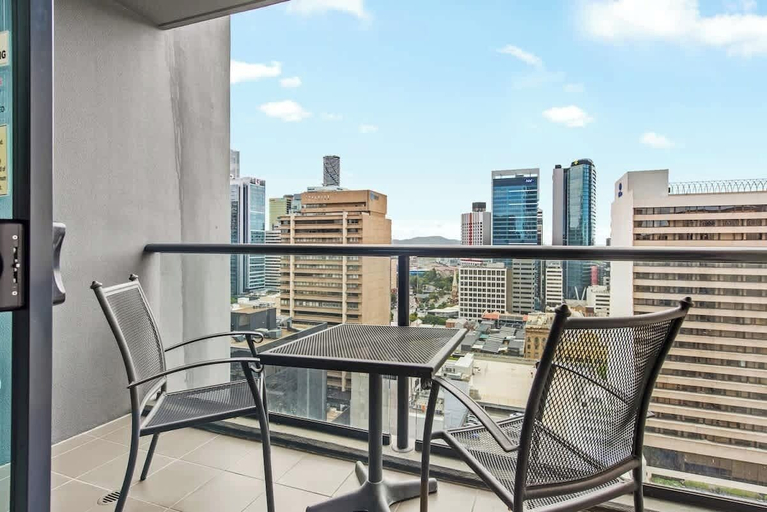 Interior 4, City Centre! 1bed/1bath/study/1car/balcony ~ CBD, Brisbane