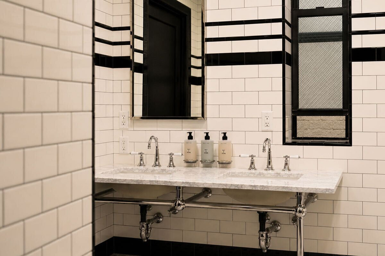 Bathroom 4, West Village Eurohostel, New York