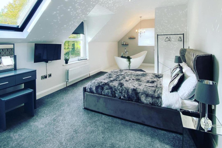 Room 4, Jeannies Retreat at Little Lake fb, Causeway Coast and Glens