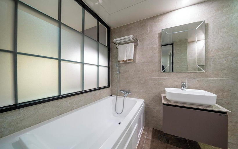 Bathroom 3, Yeoksam Premier Hotel YXM, Gangnam