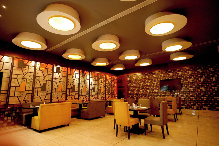 Dining 5, Goldys Hotel Banquets & Restaurant, Hisar