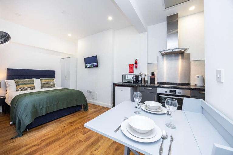 Others 5, Earl's Court Residence, London