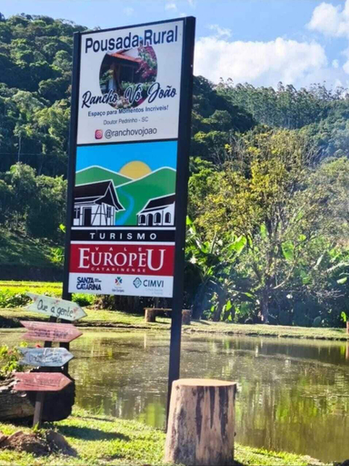 Property entrance 3, Rancho Vô João, Doutor Pedrinho