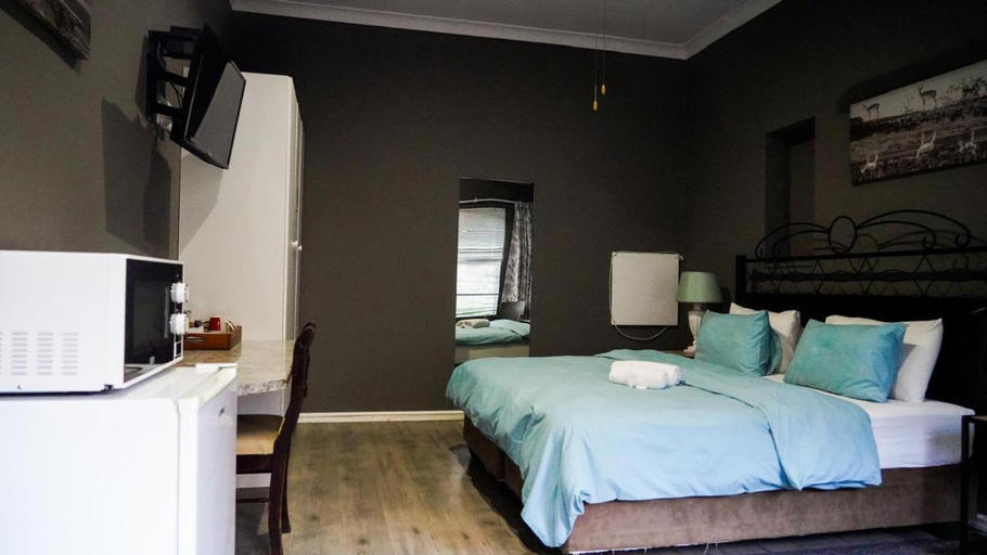 Bedroom 2, Ubuntu Guesthouse, Frances Baard