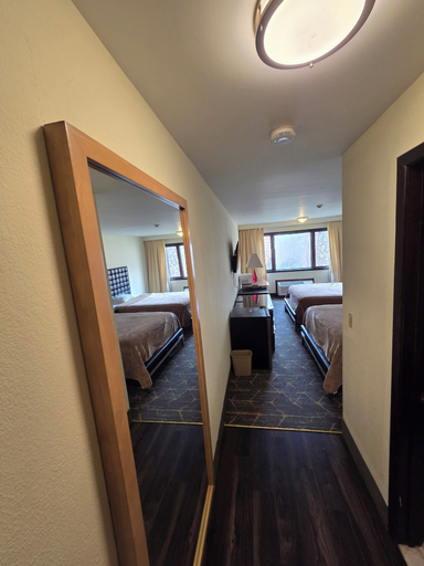 Bedroom 3, HILLTOP INN, Washington