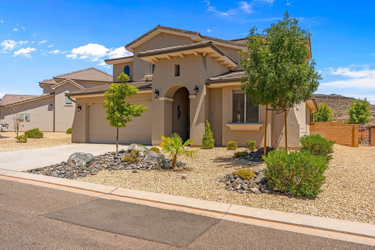 Exterior 3, Papa Oak's Casa 5 Bedroom Home, Washington