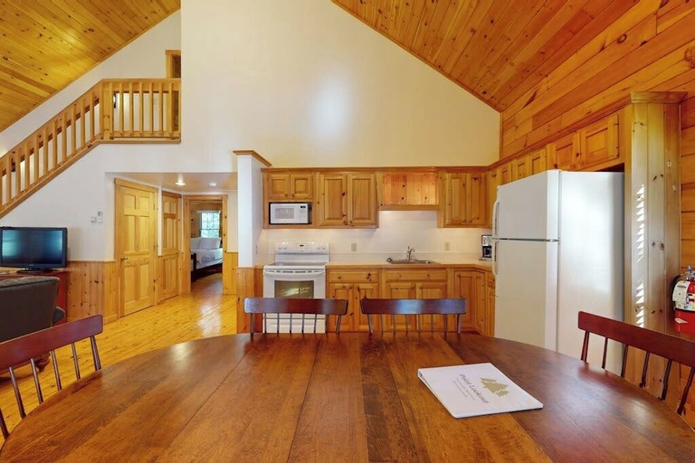 Private kitchen 4, Point Lookout East, Waldo