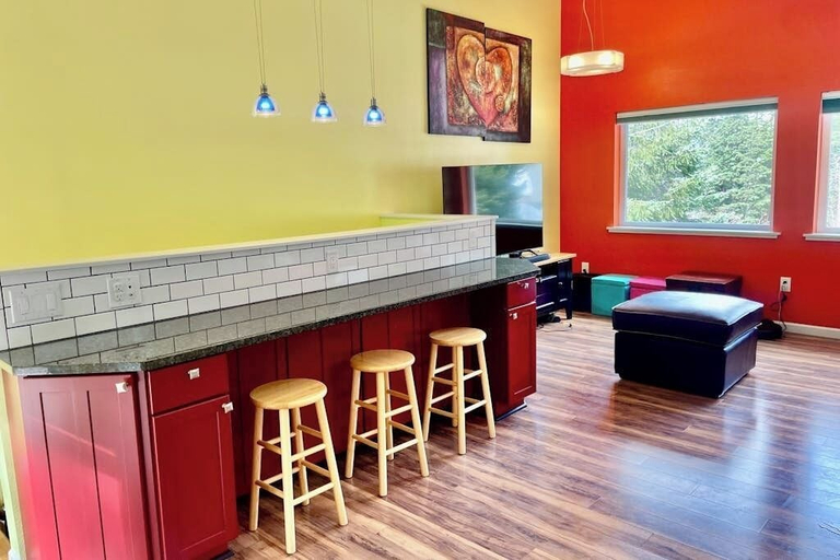 Interior 4, Bright 1BR Girdwood Home w/ Walk-in Closet & Studio, Anchorage