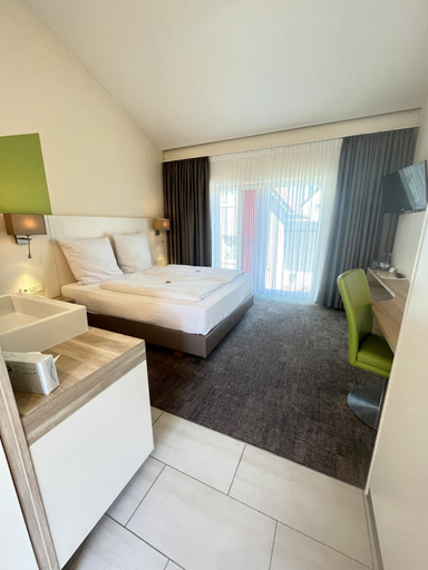 Bedroom 2, Hotel-Restaurant Kruger, Helmstedt