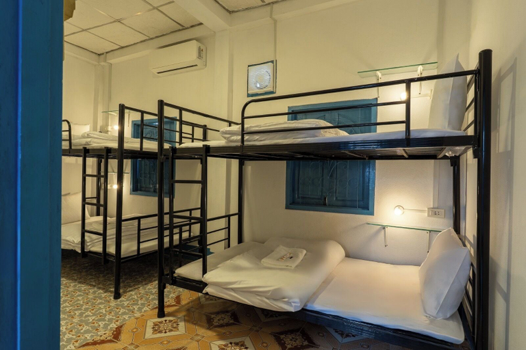 Room 2, Keokhounmuang Hostel, Luang Prabang