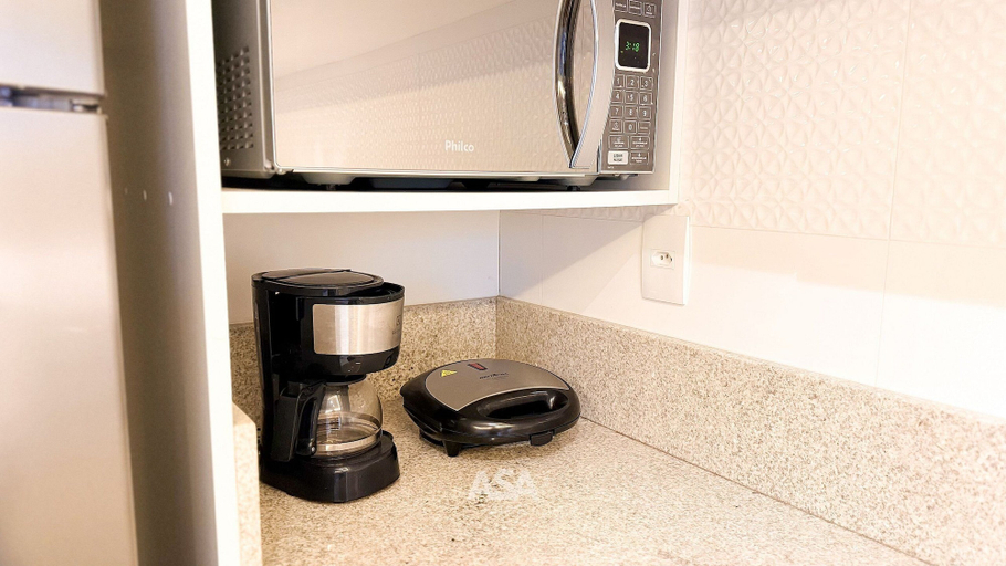 Coffee and/or coffee maker, ASA Apto Praia dos Amores 2 Suites BC, Itajaí