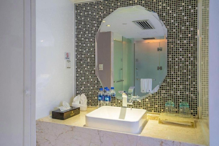Bathroom 4, Wuyang Holiday Hotel Hangzhou, Hangzhou