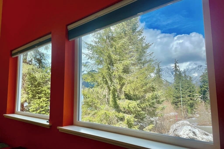 Interior 5, Bright 1BR Girdwood Home w/ Walk-in Closet & Studio, Anchorage