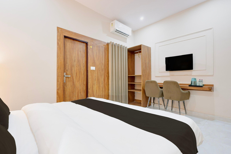 Room 5, Premium Valley View With Balcony Haldwani, Nainital